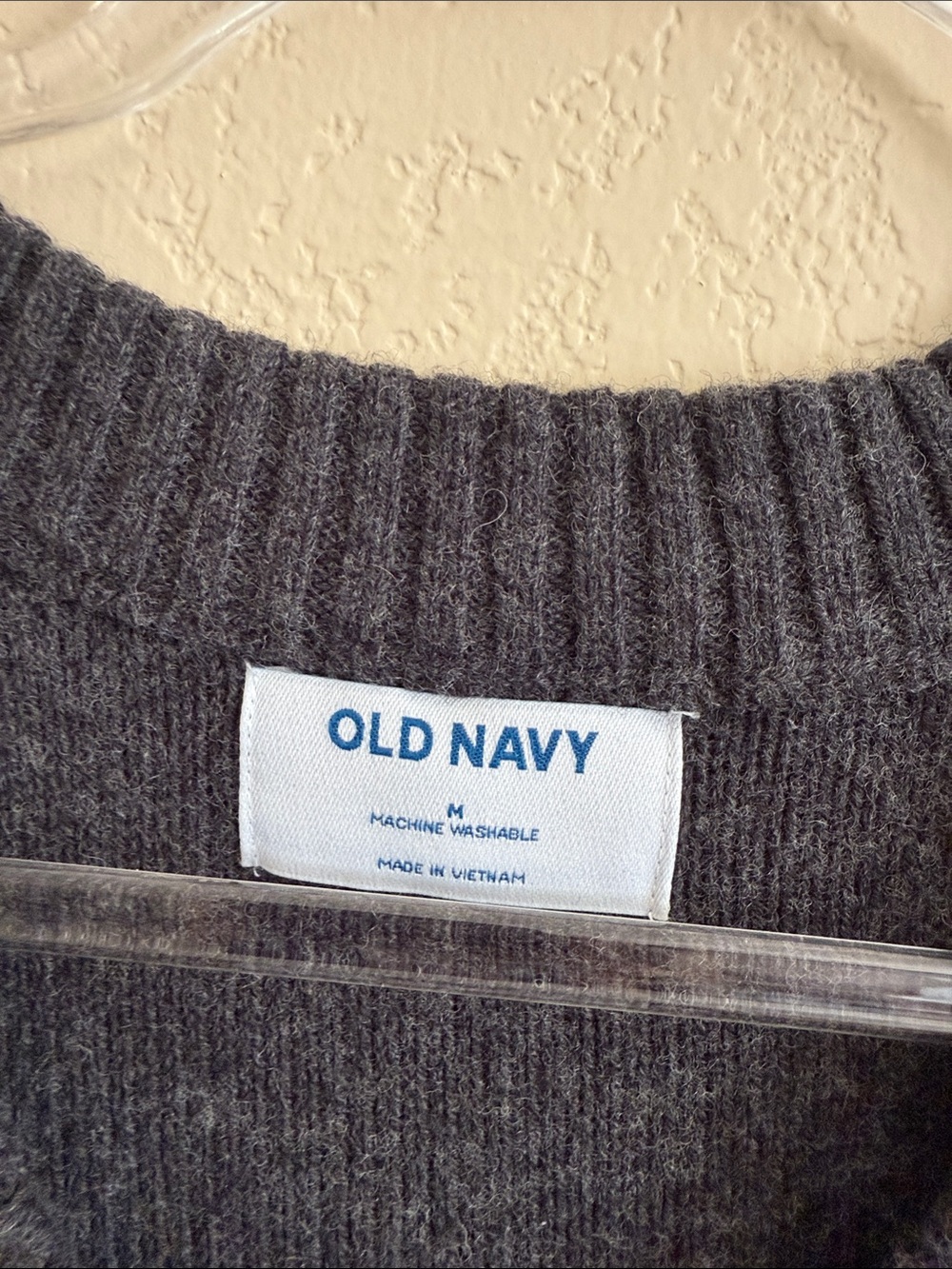 Old Navy Charcoal Cable-Knit V-Neck Sweater Vest - Picture 3 of 5